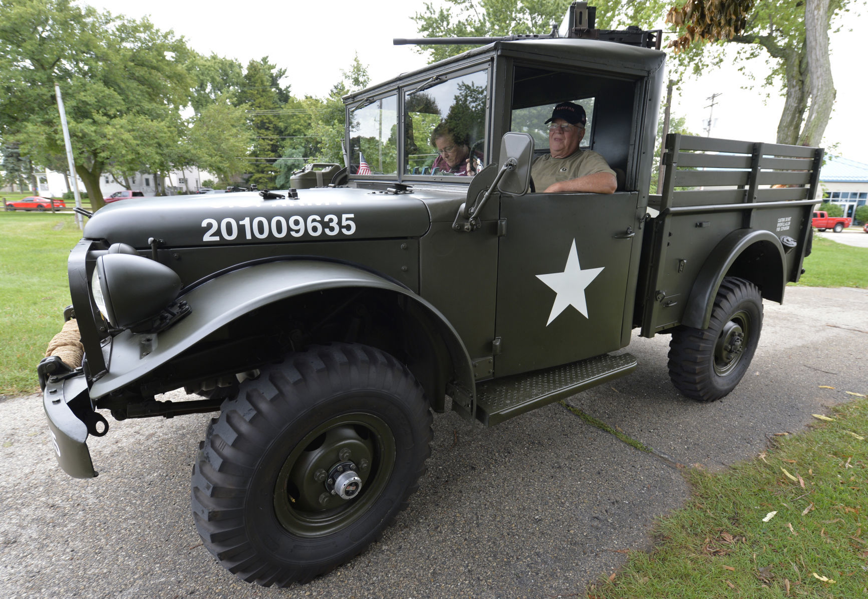 CAR SHOW WOUNDED WARRIORS